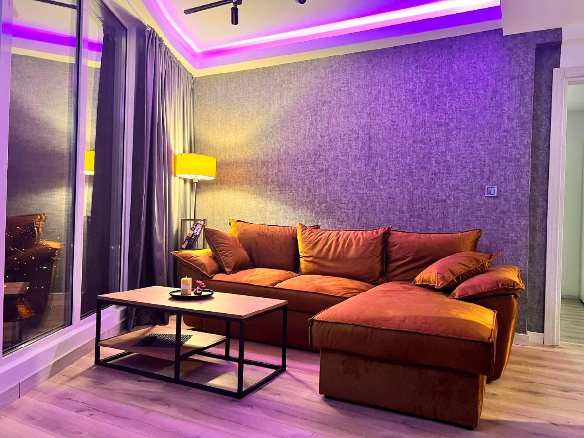 Alfred Sky Smart Apartment 29Th Spa Included Skopie Exterior foto