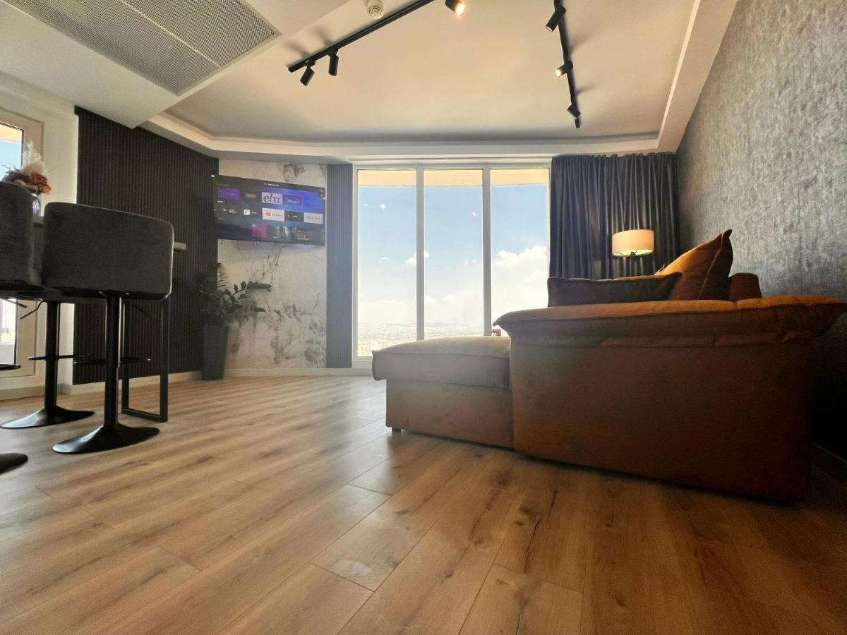 Alfred Sky Smart Apartment 29Th Spa Included Skopie Exterior foto