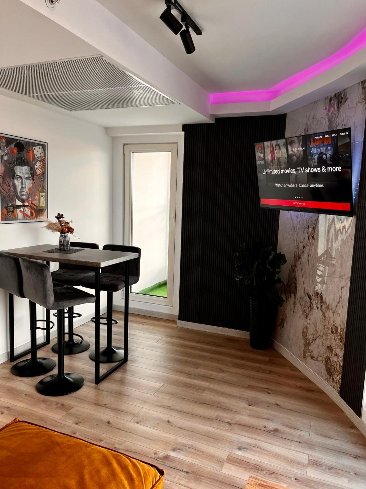 Alfred Sky Smart Apartment 29Th Spa Included Skopie Exterior foto