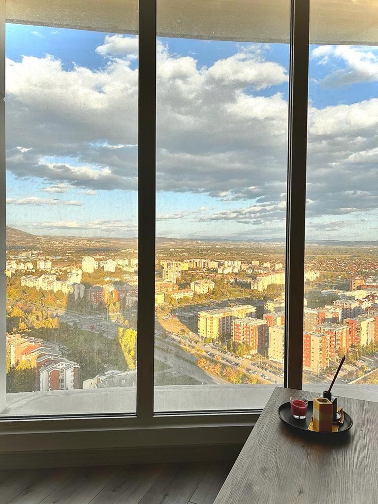 Alfred Sky Smart Apartment 29Th Spa Included Skopie Exterior foto